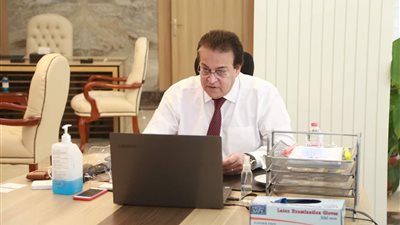 المجلس الأعلى للجامعات يوجه بتنظيم زيارات للمدن الذكية لكليات الحاسبات والذكاء الاصطناعي | مستند