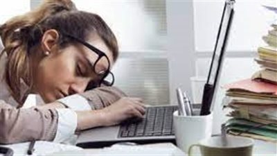 كيف يؤثر العمل لساعات طويلة على صحة القلب؟ (دراسة)