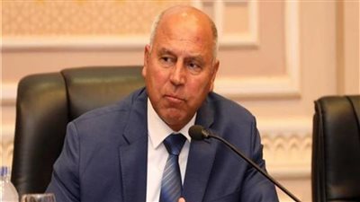 مصدر: وزير النقل سيكافئ 36 قائد قطار وعاملًا بشهادة تقدير و2000 جنيه ليقظتهم في العمل 