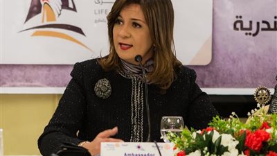 وزيرة الهجرة تشارك في ندوة مجمع اللغة العربية لاستعراض مبادرة 