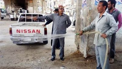 بالخراطيم وسيارات الرش والدخان.. حملات لتطهير وتعقيم شوارع الشرقية ضد كورونا 
