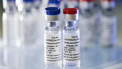 هل تؤثر العقوبات الاقتصادية الموقعة على روسيا في توافر لقاح سبوتنيك بمصر؟.. شعبة الدواء تجيب