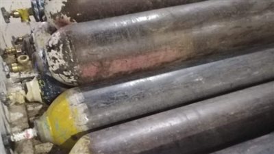 ضبط 12 أسطوانة أكسجين داخل ورشة حدادة بالفيوم مجهولة المصدر تستخدم لمصابي كورونا بالمنازل (صور)