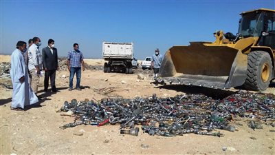 إعدام 600 شيشة وغلق 4 مقاهٍ مخالفة خلال حملات تفتيشية بسوهاج (صور)