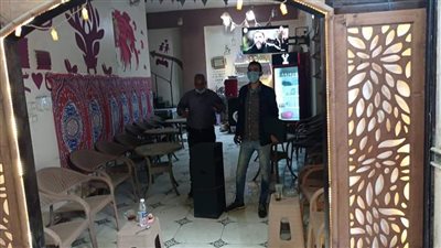 مصادرة 32 شيشة بحملة على الكافيهات بشبرا الخيمة 