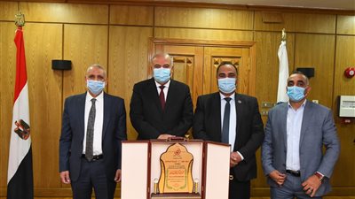 بروتوكول تعاون لزراعة 200 فدان من الغابات الشجرية باستخدام مياه الصرف في قنا