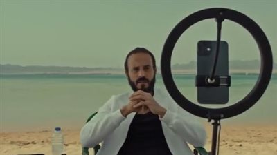 بـ5 كاميرات.. آيفون يوسف الشريف يلفت الانتباه في الحلقة الأولى من 