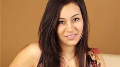 بتول عرفة تطرح برومو أغنية يا شباب يا بنات لـ كارول سماحة