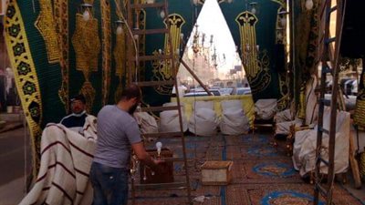  فك سرادق عزاء بالخصوص لمخالفة الإجراءات الاحترازية لكورونا (صور) 