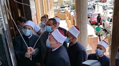 وزير الأوقاف ومفتي الجمهورية يفتتحان مسجد عمر بن الخطاب بدمنهور (صور)