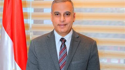 محافظ سوهاج: تحية إعزاز وتقدير لعمال مصر الأوفياء في عيدهم 