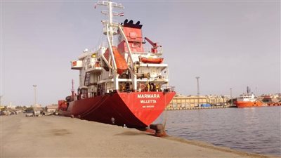 شحن 3 آلاف طن صودا كاوية من ميناء غرب بورسعيد