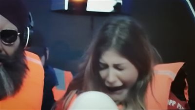 بكاء ملك قورة في مقلب 