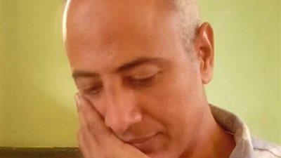 عاطف محمد عبد المجيد يكتب: صحراء العابرين.. إدمان للحزن وللعزلة