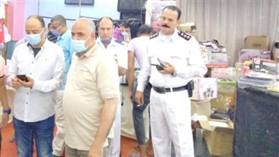 غلق قاعة أفراح في المنوفية لتنظيمها مهرجانًا لبيع المفروشات وسط زحام كبير