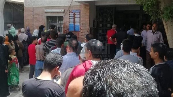 زحام شديد على مراكز