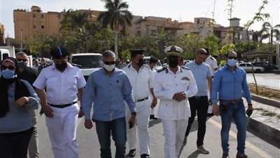 جهاز القاهرة الجديدة: حملة مكبرة لتنفيذ قرارات غلق وتشميع المخالفين