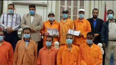 في عيدهم القومي.. محلية جرجا بسوهاج تكرم عددًا من العمال (صور)