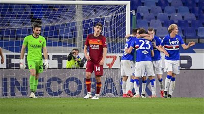 سامبدوريا يُسقط روما بثنائية في الدوري الإيطالي