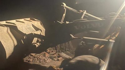 إزالة بناء مخالف لشركة غبور للسيارات (صور) 