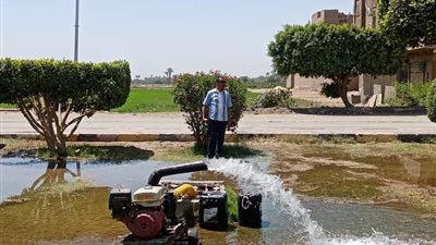 لمنع الاحتفال بشم النسيم.. الاستعانة بمواتير مياه لإغلاق المتنزهات في وجه المواطنين بسوهاج 