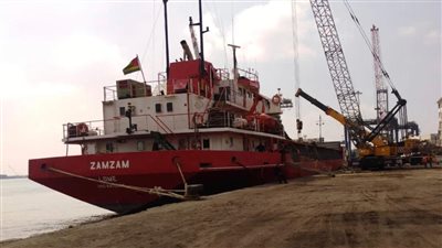 شحن 3200 طن صودا كاوية وتفريغ 3500 طن رخام بميناء غرب بورسعيد