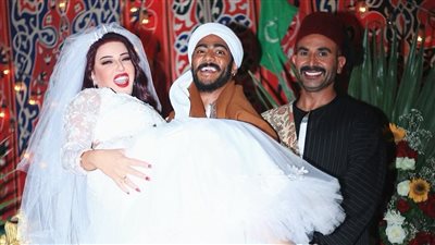 أحمد سعد يرد على سمية الخشاب بعد صورة الزفاف في مسلسل موسى