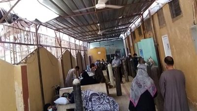 بسبب الزحام على شراء ملابس العيد.. سوهاج تسجل 82 إصابة جديدة بفيروس كورونا و23 حالة وفاة  