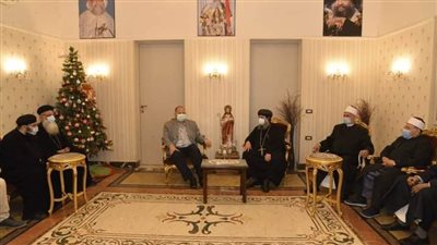 محافظ أسيوط يزور مطرانية الأقباط الأرثوذوكس للتهنئة بعيد القيامة المجيد