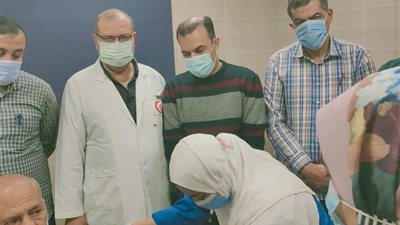 تطعيم مرضى الغسيل الكلوي بلقاح كورونا بدمياط