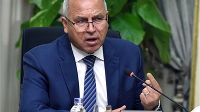 وزير النقل: التعاقد على 55 قطارًا وتحديث 23 ضمن تطوير الخط الأول للمترو