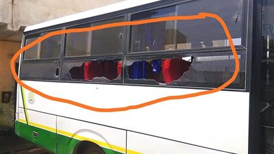 مرفق النقل الداخلي بالمنوفية يتهم طالبًا بالتعدي والبلطجة على سائق وتحطيم زجاج أتوبيس 