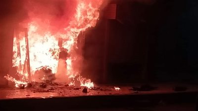 حريق يلتهم محل تحف وخردوات في 