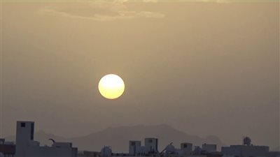 علامات ليلة القدر.. صافية لا برد فيها ولا حر ولا عواء كلاب