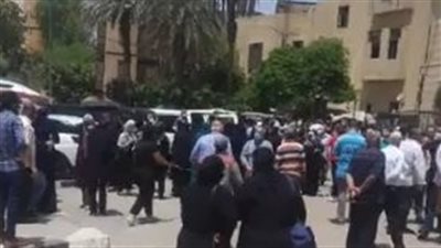 غياب نجوم الفن عن جنازة والد الفنان محمد علي رزق