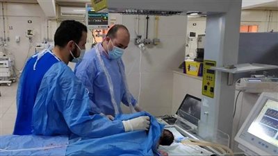 إجراء أول عملية قسطرة قلبية لطفل حديث الولادة عمره 7 أيام بالبحيرة (صور)