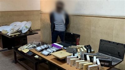 القبض على متهم بإطلاق منظومة اتصالات لخدمات الإنترنت دون ترخيص بالغربية