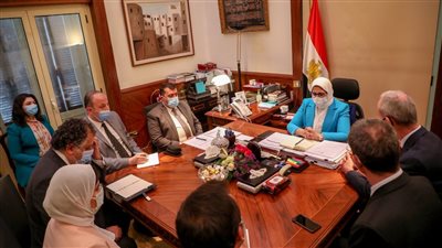 وزيرة الصحة: إتاحة دورات تدريبية للأطباء والجراحين والمسعفين في مجال الطوارئ