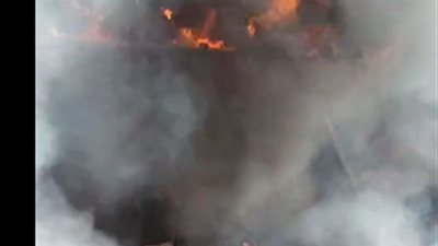 حريق هائل بسطح عقار بمنطقة عزبة النخل 