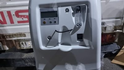 توريد 30 مكثف أكسجين لتوزيعها على مستشفيات البحر الأحمر (صور)