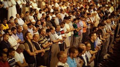 طقوس وخرافات حول الجمعة اليتيمة.. تعرف عليها