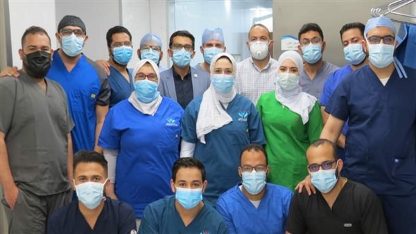 الفريق الطبي بمستشفي