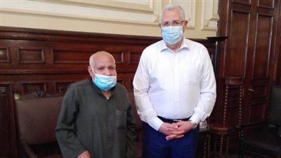 وزير الزراعة يستقبل 