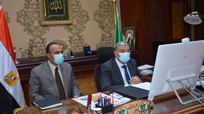 محافظ المنيا لرئيس الوزراء: حررنا 9 آلاف محضر لأفراد ومنشآت بسبب كورونا