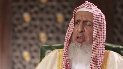 مفتي الجمهورية ينعى نظيره السعودي: كان عميق الفهم واسع الاطلاع متقنًا للفقه الحديث 