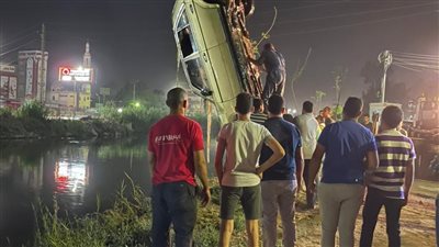 شهامة طالب تنقذ شخصًا من الموت بعد سقوط سيارته في ترعة بطنطا