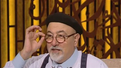 رد الشيخ خالد الجندي على طبيب نفسي شبه نفسه بسيدنا النبي