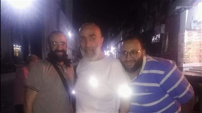 نجل أشرف السعد يكشف موعد وصول والده إلى مسقط رأسه بالدقهلية