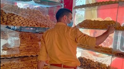 صحة كفر الشيخ تسحب 195 عينة من كعك العيد.. وتوصي بغلق 10 أماكن 
