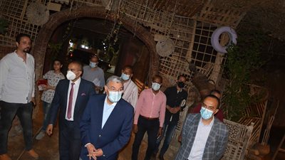 محافظ المنيا: إغلاق 5 منشآت تجارية وتحرير 99 مخالفة لإجراءات مواجهة كورونا